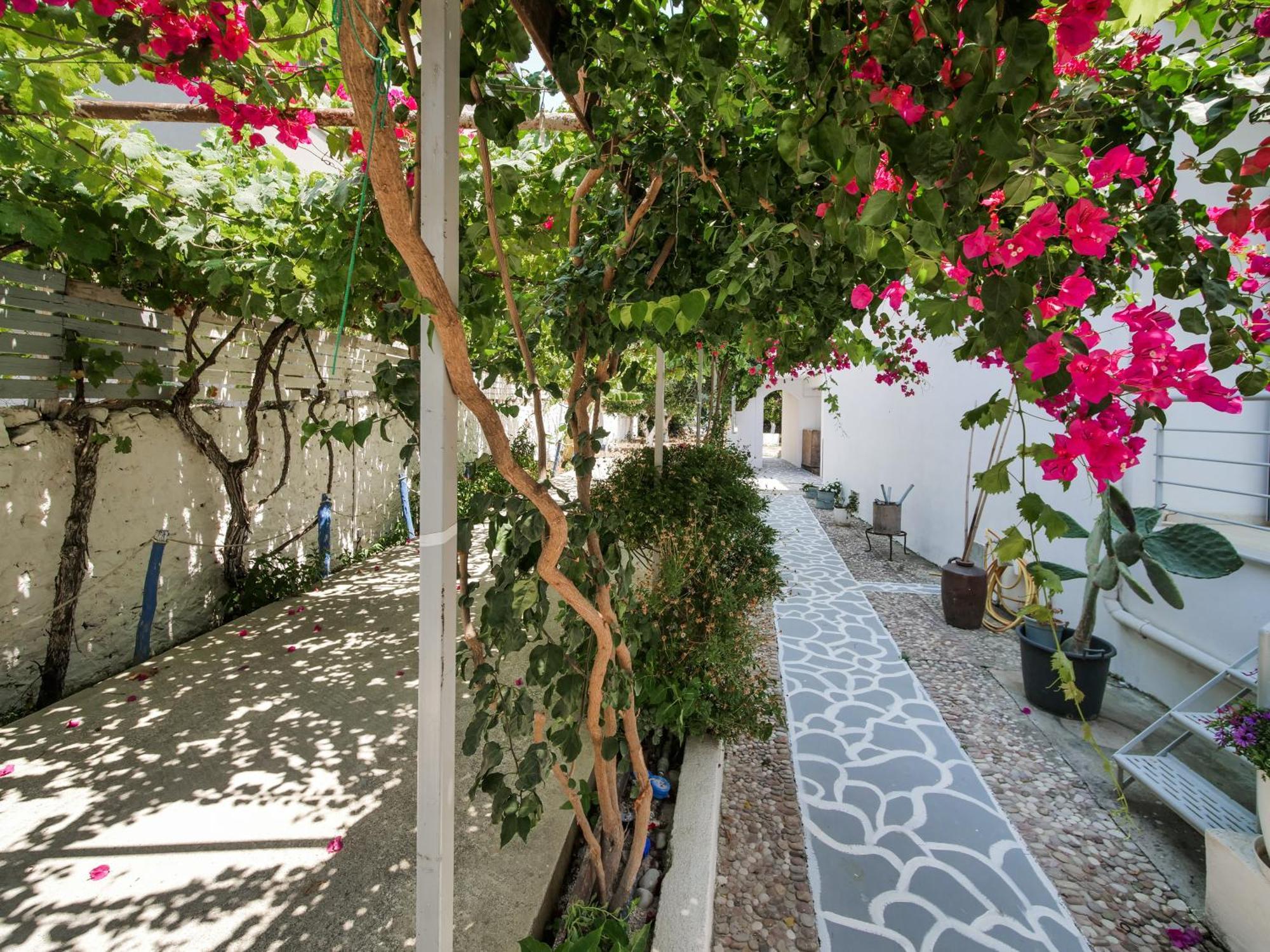 Aparthotel Orchard Retreat Himarë Exteriér fotografie